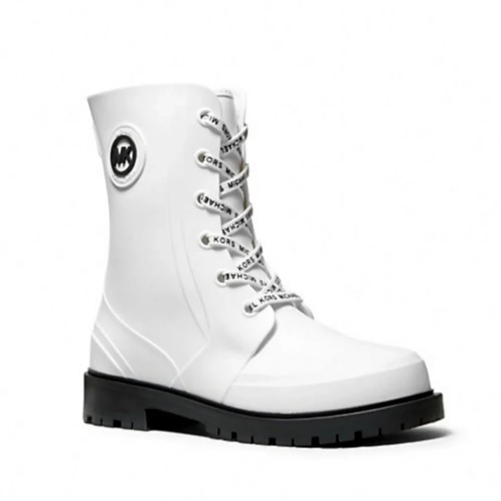 BRAND NEW! Still in Box!
Michael Kors PVC White/Black Rain boot w/lining! - Picture 9 of 9
